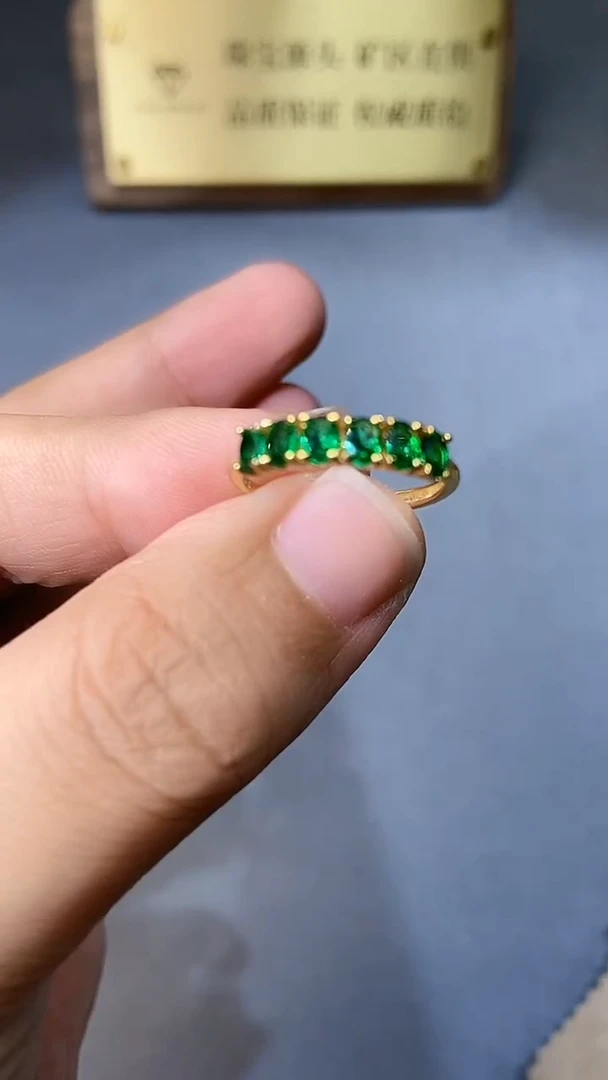 【闪购商品】祖母绿戒指银S925镶嵌354