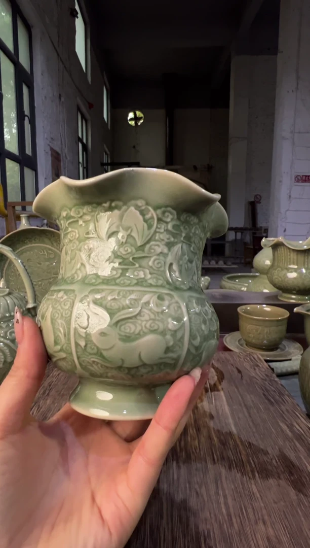 耀州窑花口股腹尊