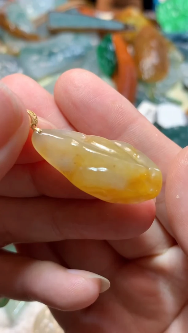 翡翠18K金镶嵌吊坠(不含链)吊坠