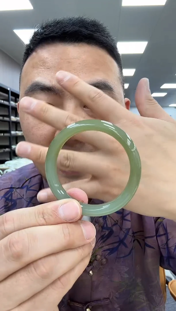 【闪购商品】和田玉手镯未镶嵌52-53  283