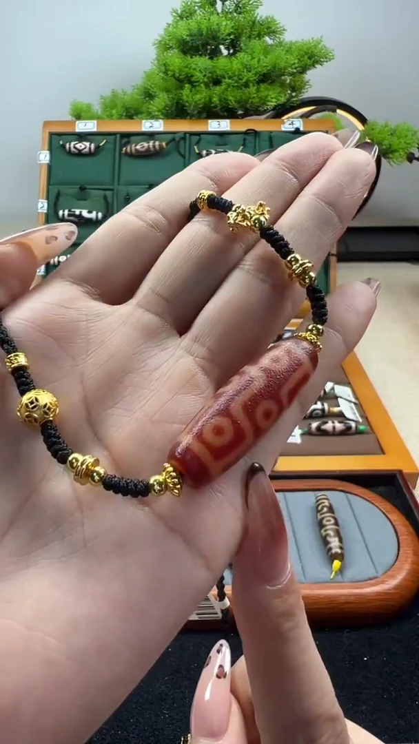 玛瑙/玉髓（覆膜）颈饰合金33.（微瑕）