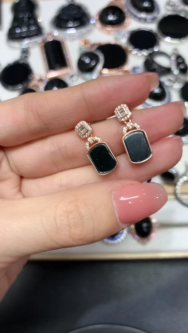 【闪购商品】翡翠吊坠(不含链)银S925镶嵌9多人多样性随机发货1件