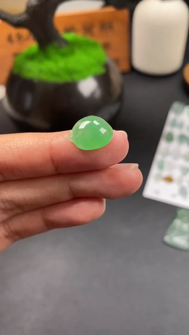 颈饰未镶嵌翡翠翡翠冰种福瓜