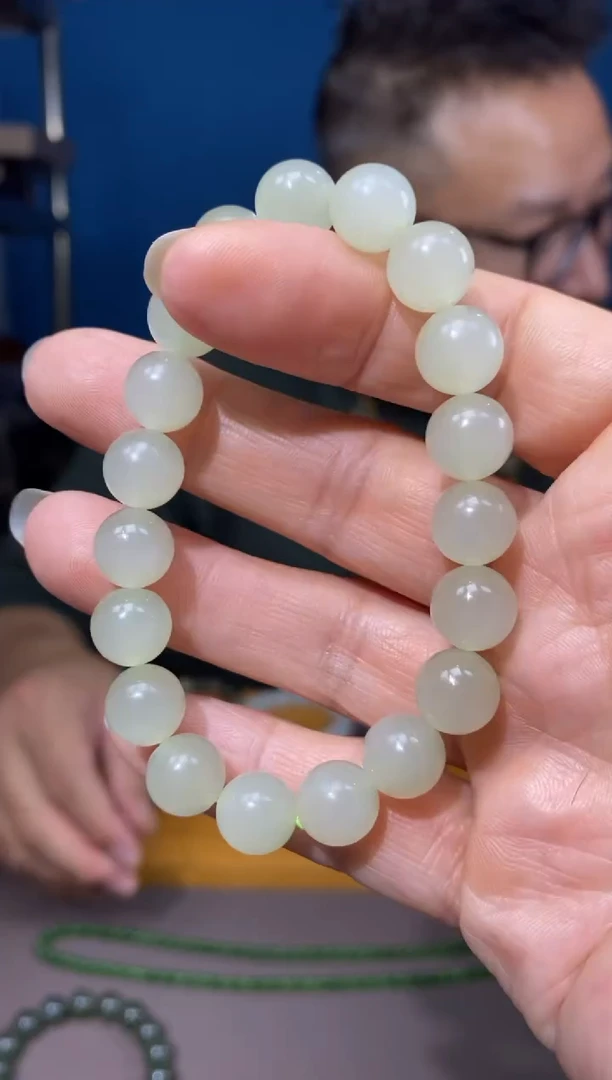 未镶嵌手链和田玉颜色多样性发货拍一发一