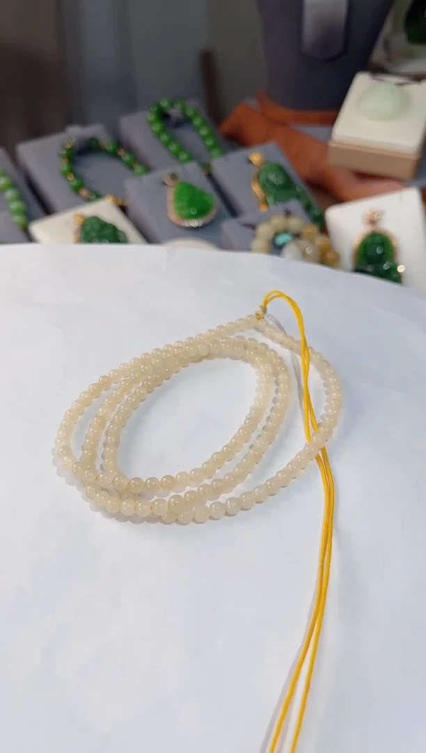 颈饰未镶嵌和田玉3-4mm