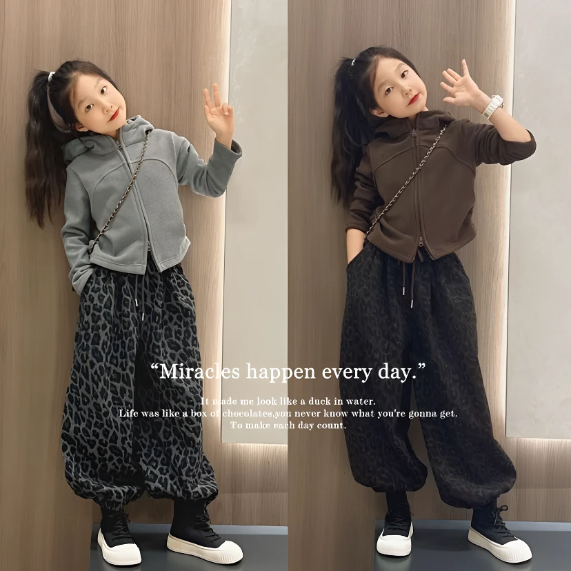 女童秋冬加绒套装豹纹裤2025新款儿童美式开衫中大童街舞宽松灯笼