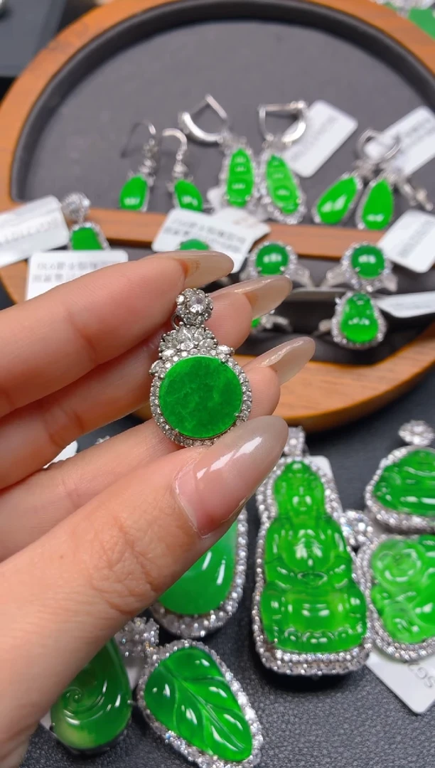 吊坠(不含链)银S925镶嵌翡翠1