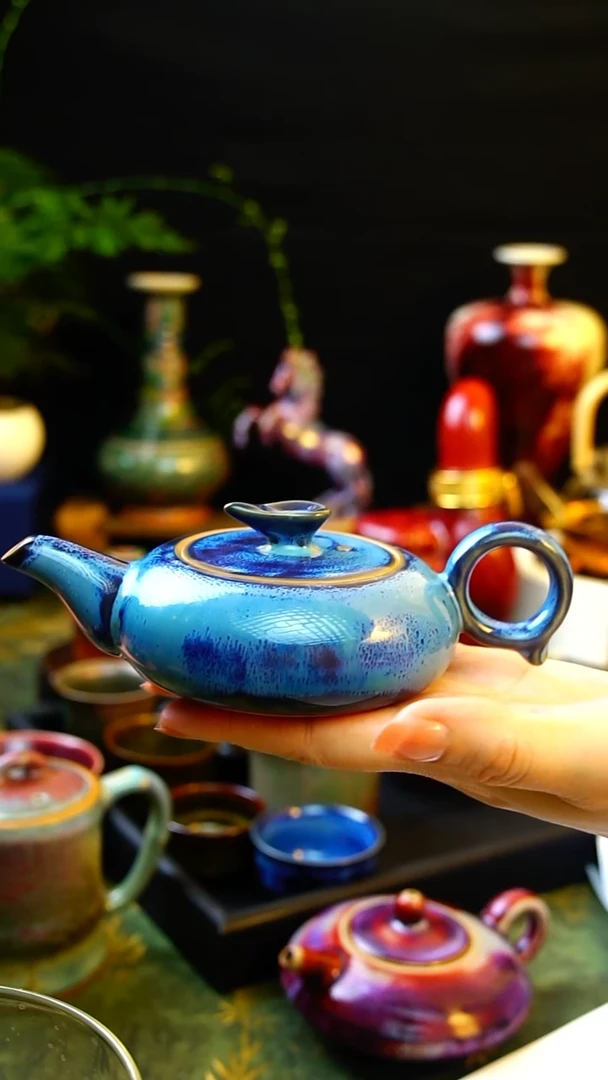 壶原矿高温钧瓷扁月壶