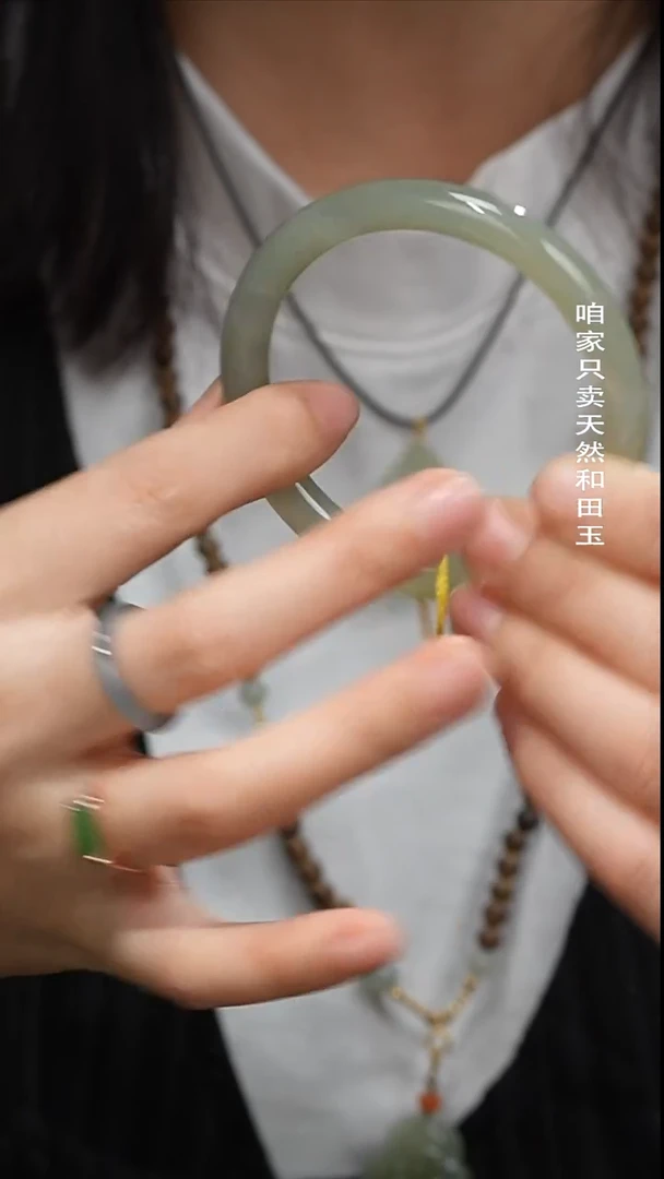 未镶嵌手镯和田玉145