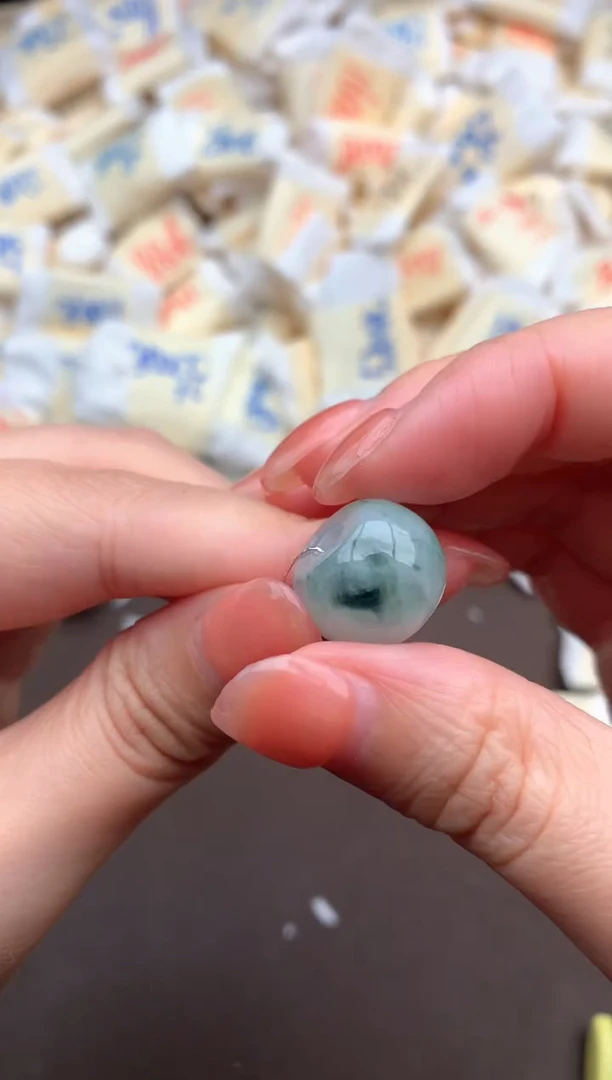 【闪购商品】翡翠挂件未镶嵌一