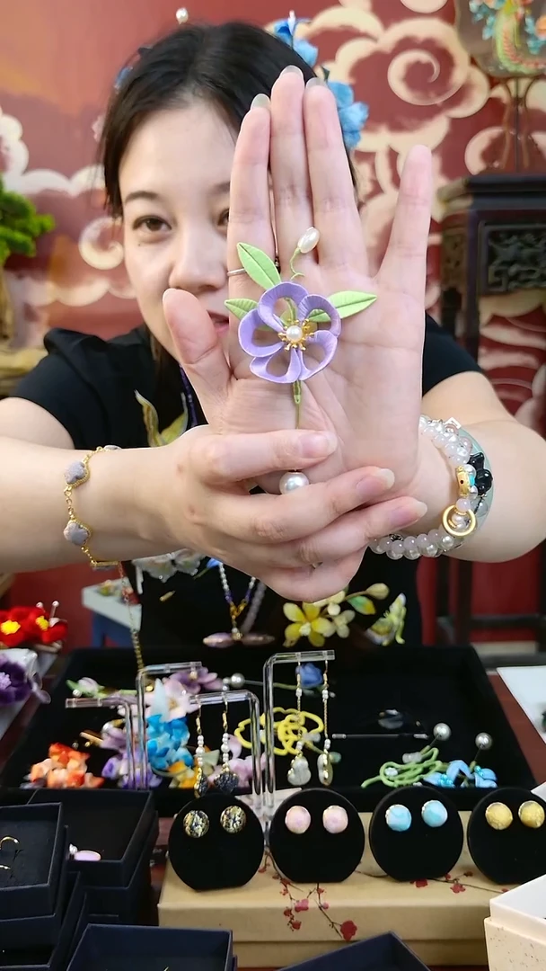 刺绣纯手工非遗绒花