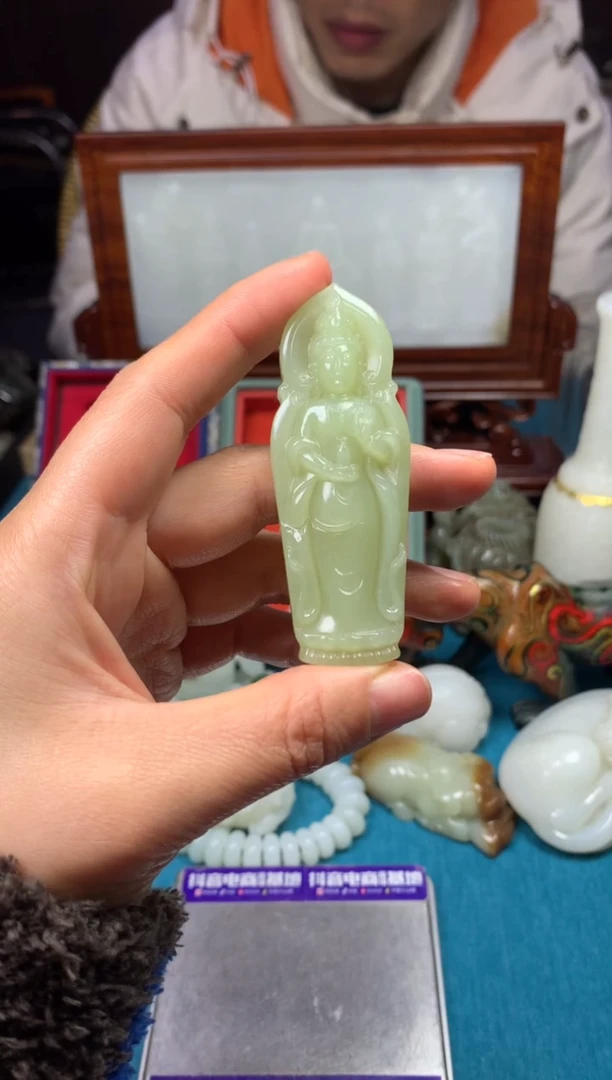 颈饰未镶嵌和田玉拍一发一