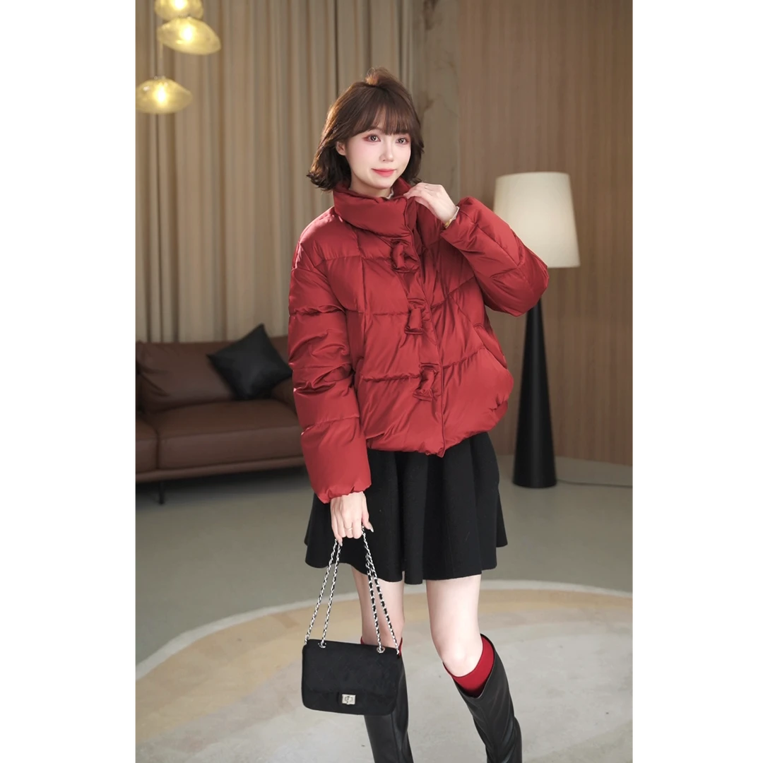 12.5【薇薇绮】时尚高级感羽绒服蝴蝶结单排扣90白鸭绒保暖外套E658