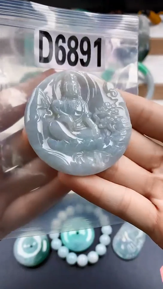 颈饰未镶嵌翡翠天然翡翠吊坠挂件