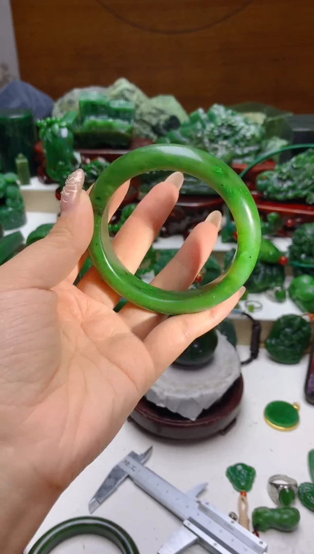 未镶嵌和田玉（碧玉）珠宝半成品59/60