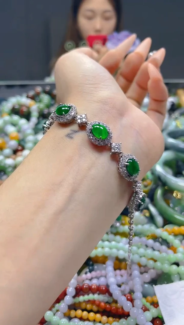 颈饰未镶嵌翡翠多样性择优发货