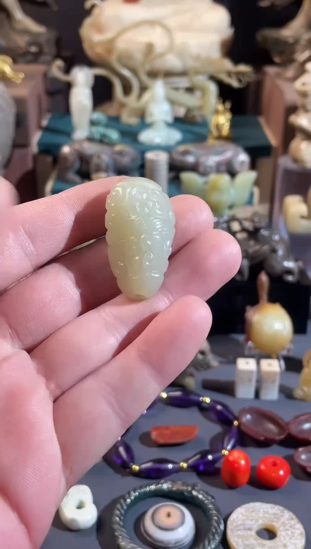 未镶嵌和田玉（糖玉）挂件1