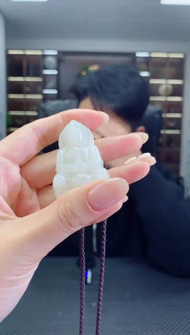 颈饰未镶嵌和田玉观音