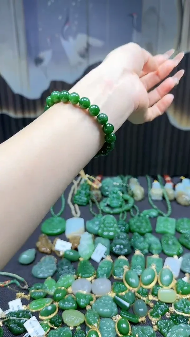 【闪购商品】和田玉挂件未镶嵌9+