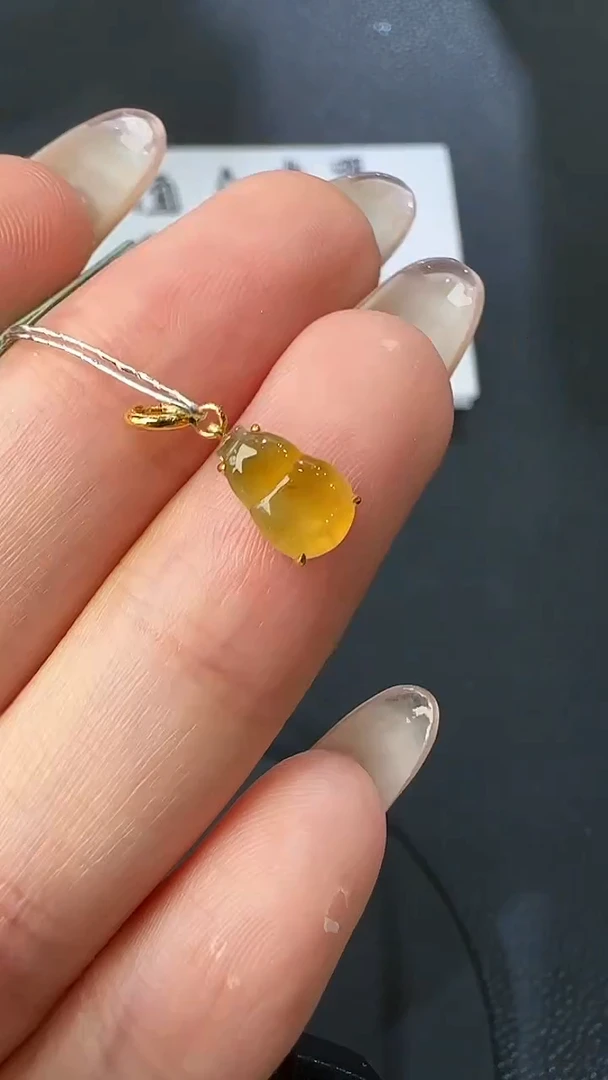 翡翠18K金镶嵌吊坠(不含链)1