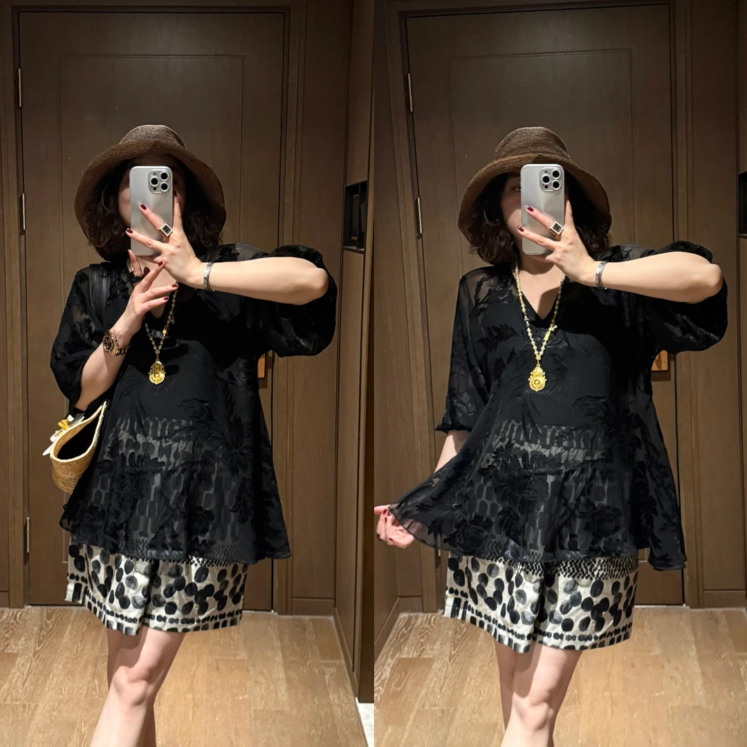 YDFSTUDIO小众【清凉假日】欧货高品网纱钩花设计时尚上衣+短裤套装