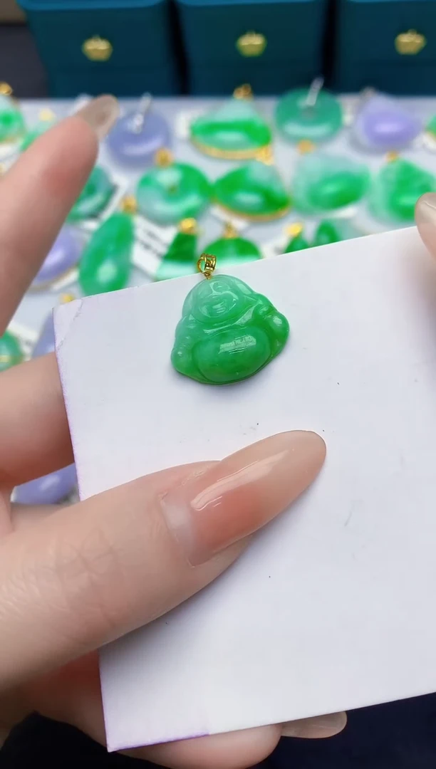 颈饰18K金镶嵌翡翠缅甸天然翡翠A货