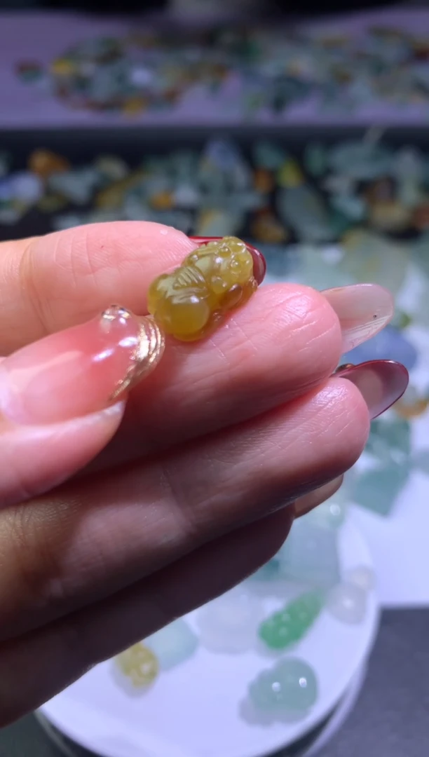 【闪购商品】定制翡翠未镶嵌毛货