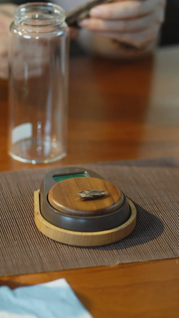 香料越南惠安沉水料 编号46   0.5克