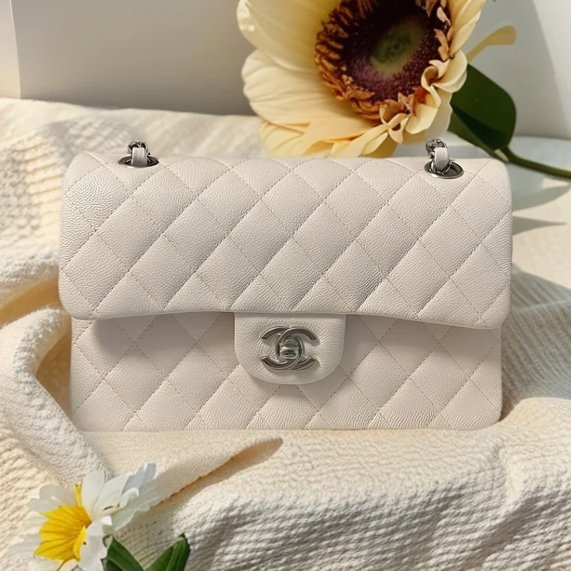 99新 Chanel/香奈儿 【杨贵妃专属】小号白色鱼子酱cf口盖包6