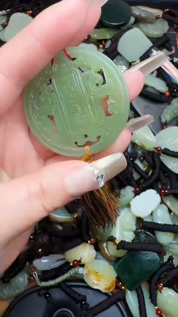 【闪购商品】和田玉颈饰未镶嵌1