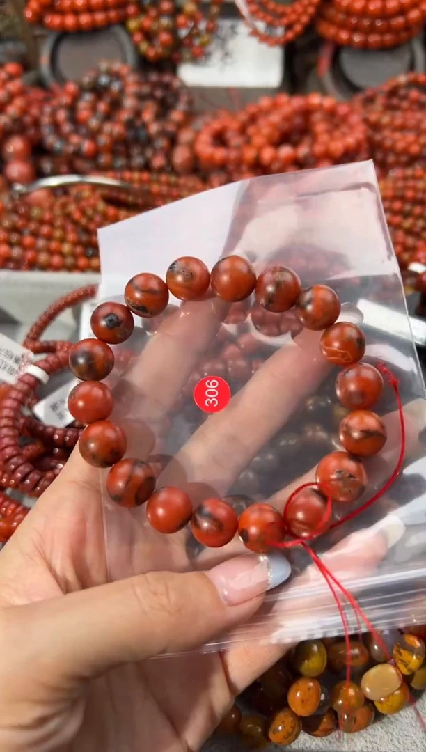 未镶嵌手串南红玛瑙12+