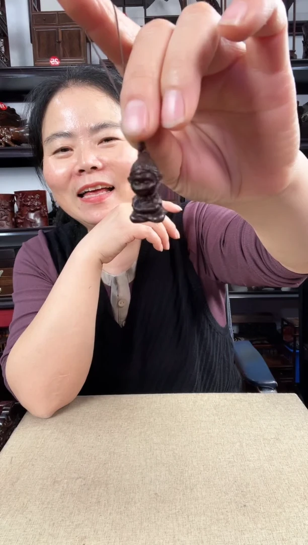 木老李红木工艺品553瑕疵