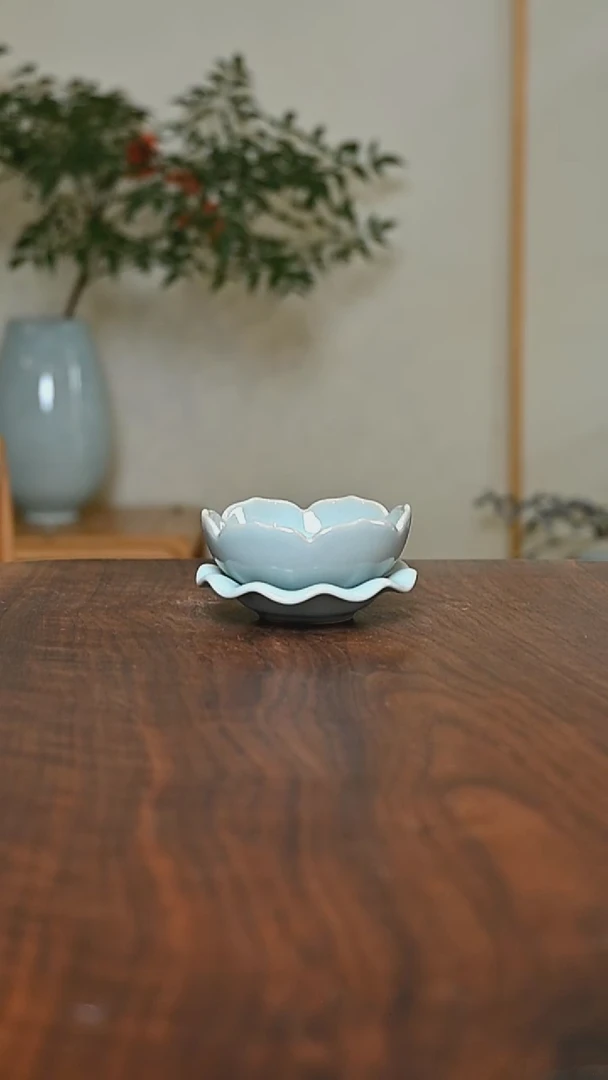 莲花茶漏 天青 微瑕 无款