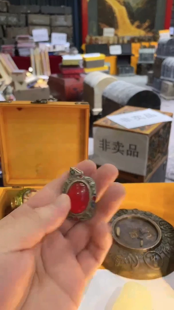 挂坠红多样性发一件