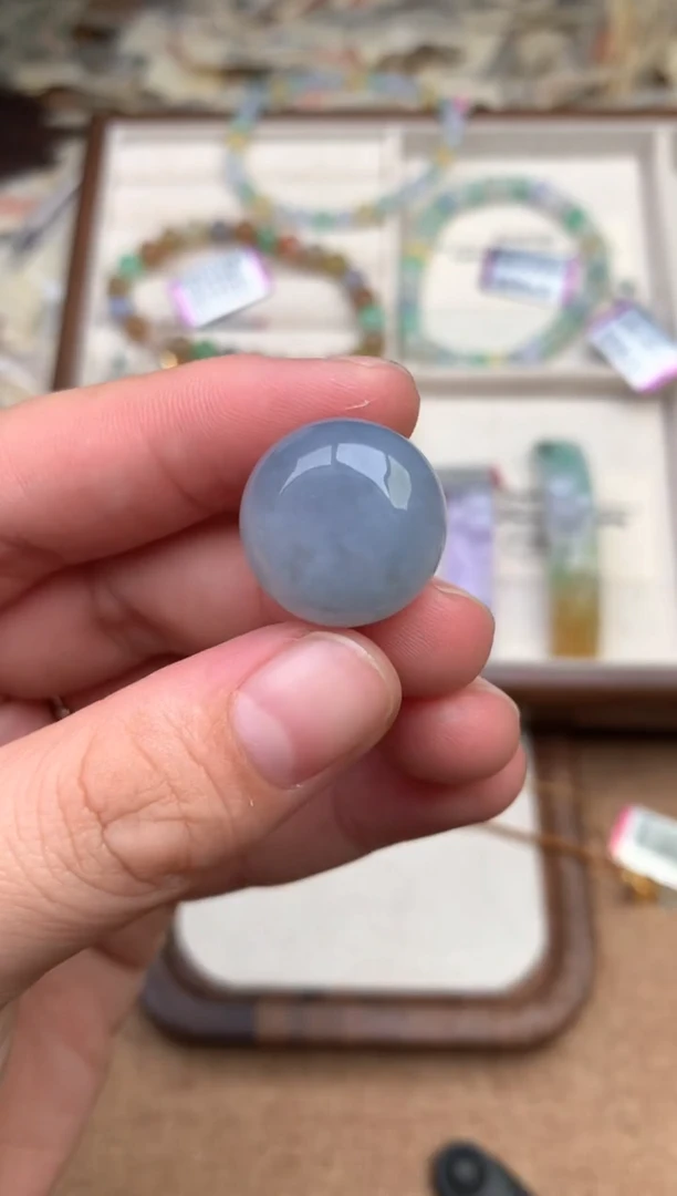 未镶嵌挂件翡翠—