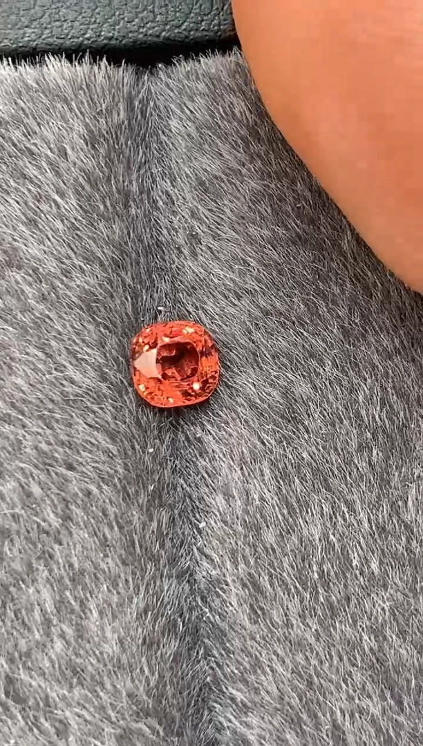 定制尖晶石裸石未镶嵌0.89ct 枕型 日落色调