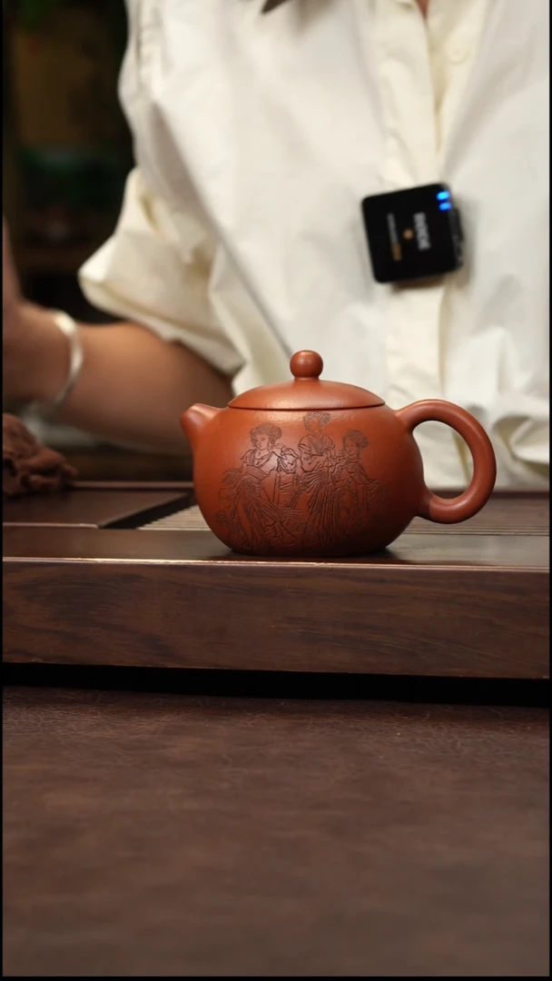 茶壶紫砂黄龙山大红泥刻绘西施200cc左右