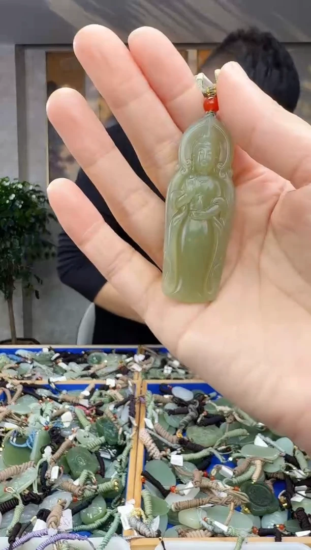 未镶嵌和田玉挂件拍一发一
