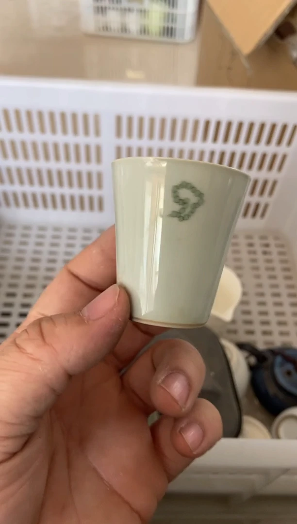 无运费险有瑕疵的摄影的产品有使用过的痕迹有点脏介意勿拍