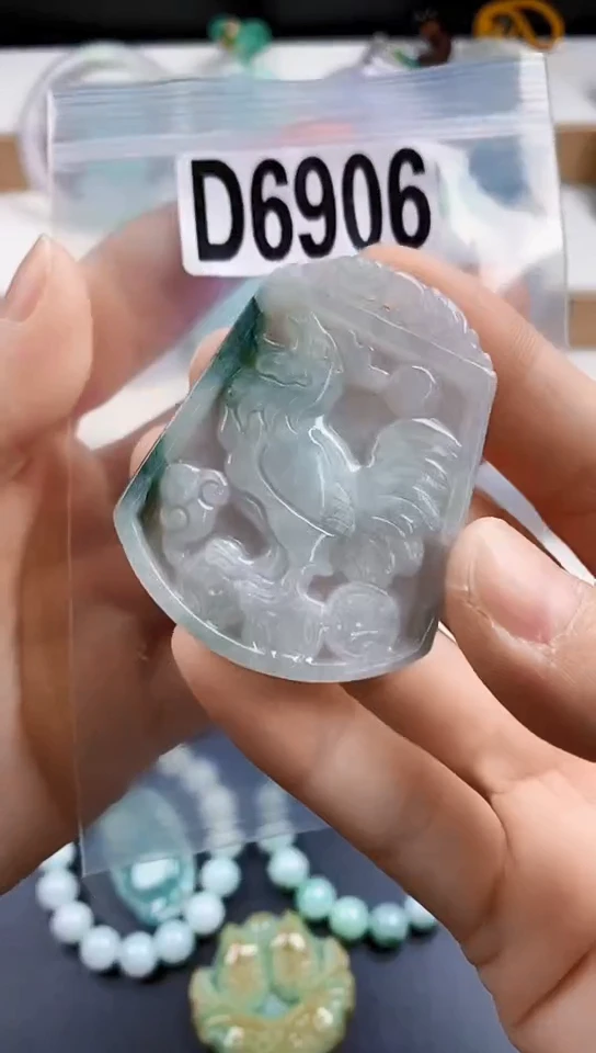 颈饰未镶嵌翡翠天然翡翠吊坠挂件
