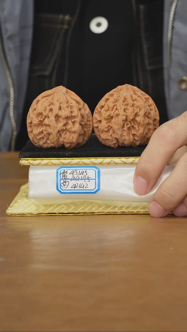 把件文玩核桃非嫁接大粗筋