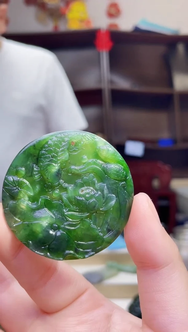 和田玉未镶嵌颈饰1