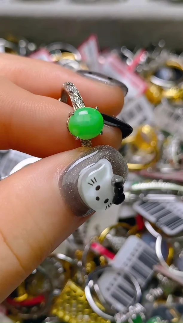 银S925镶嵌戒指翡翠百内无证书