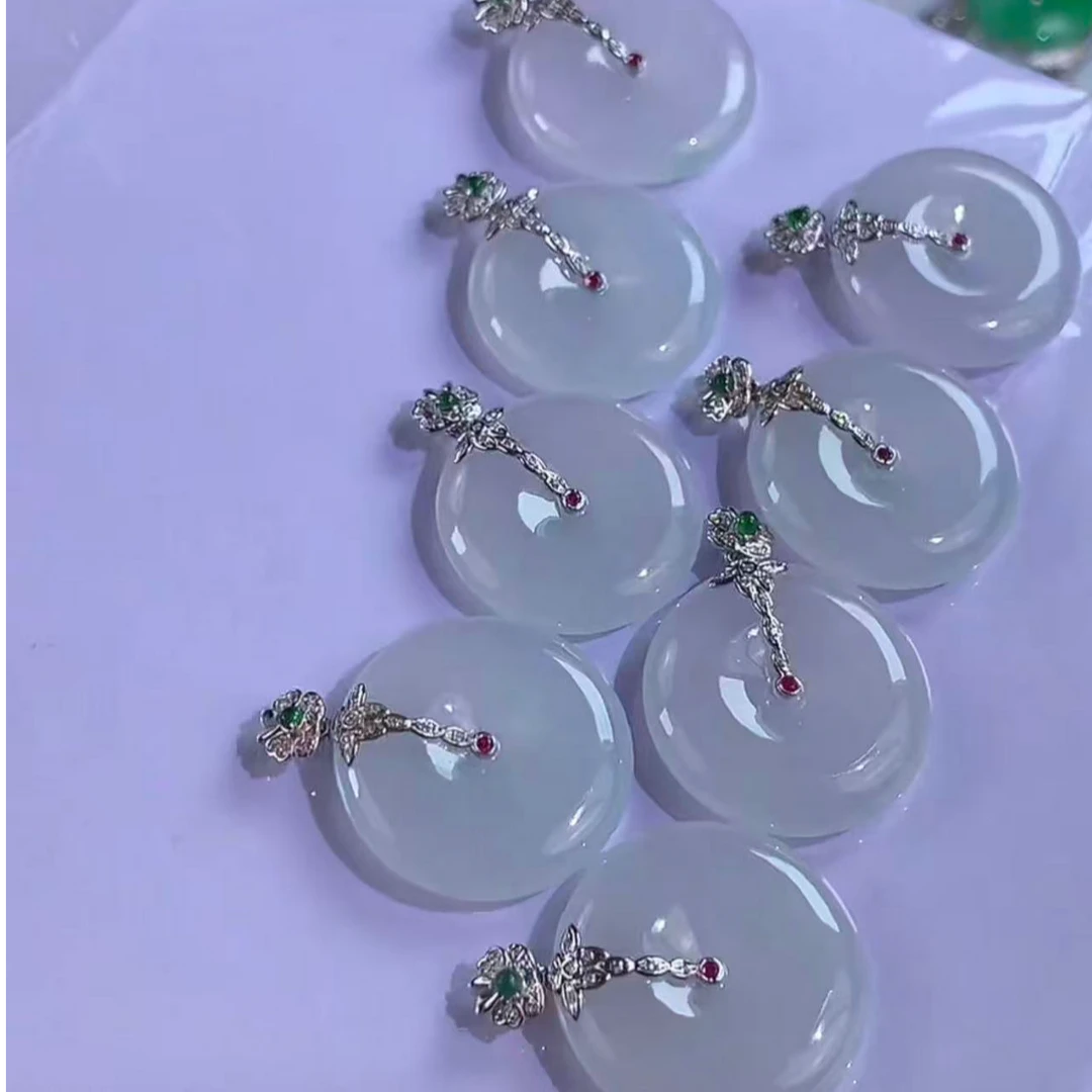 【逍遥】18K天然A货翡翠平安扣吊坠*888/7436009/多样性发/1件