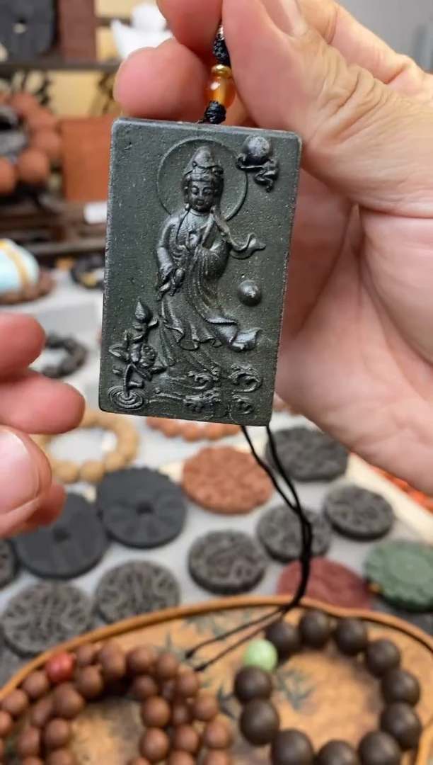 泥塑碧霄龙涎合香牌