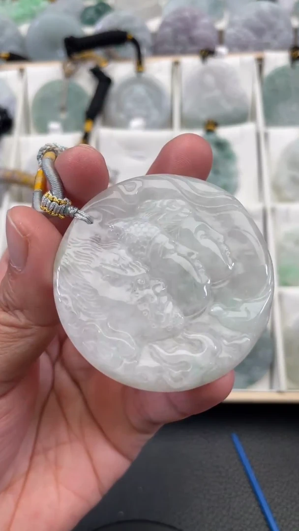 颈饰未镶嵌翡翠天然缅甸翡翠A货119