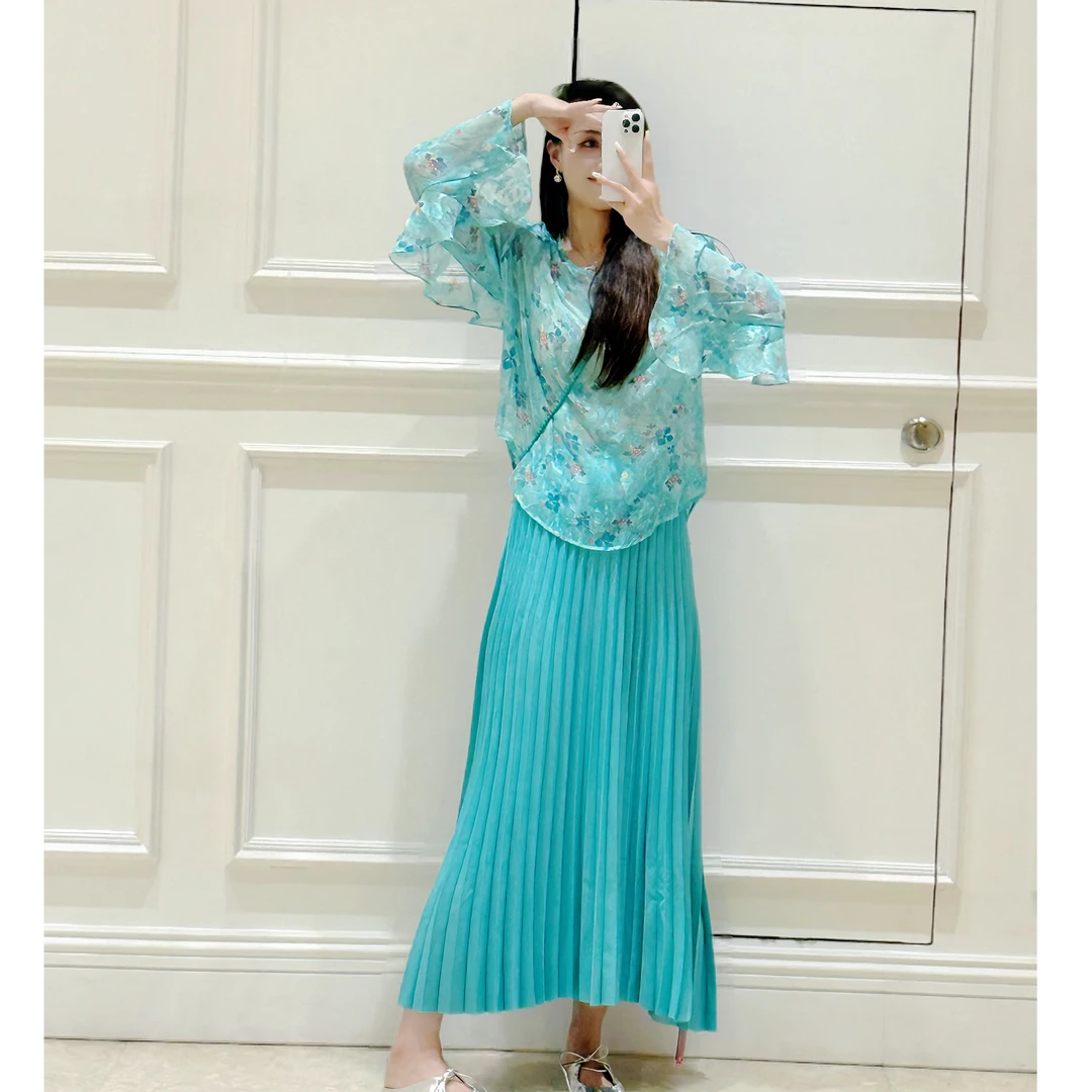 夏季新款碎花显瘦蓝色气质上衣