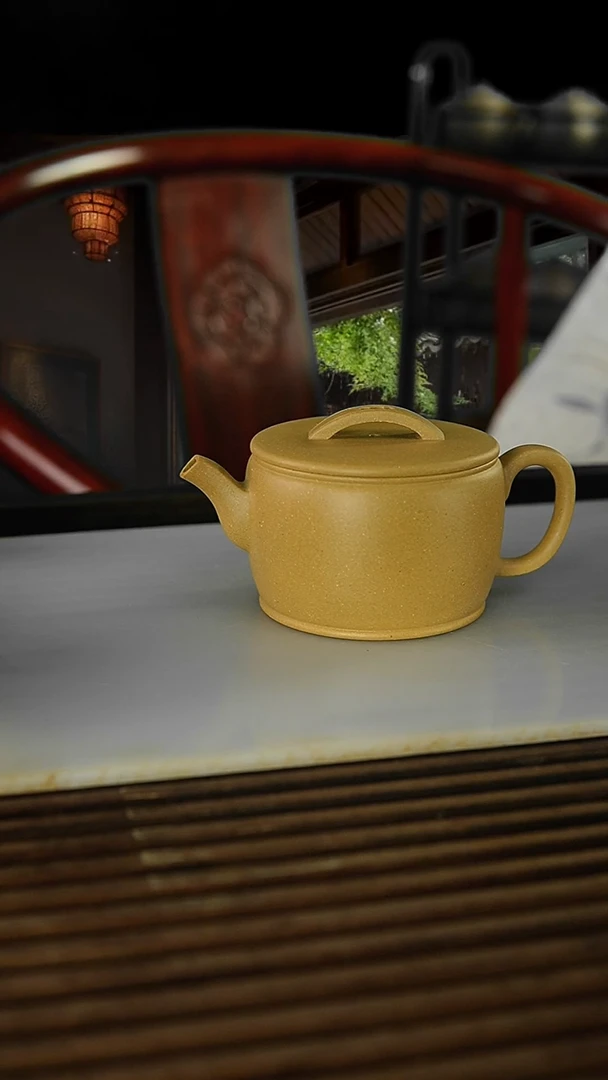 茶壶紫砂h****多梨皮汉瓦200cc微瑕
