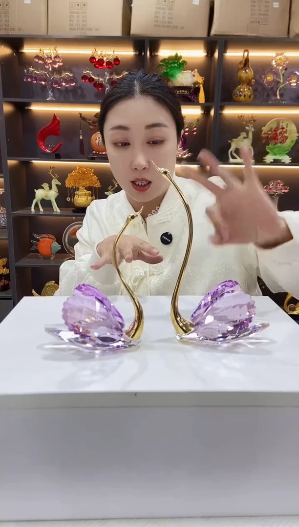 【大号】K9紫色水晶天鹅一对【带礼盒+装饰垫】
