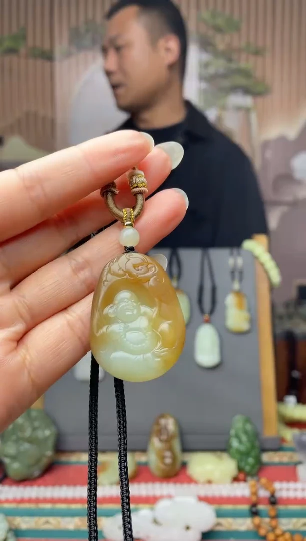 颈饰未镶嵌和田玉拍一发一